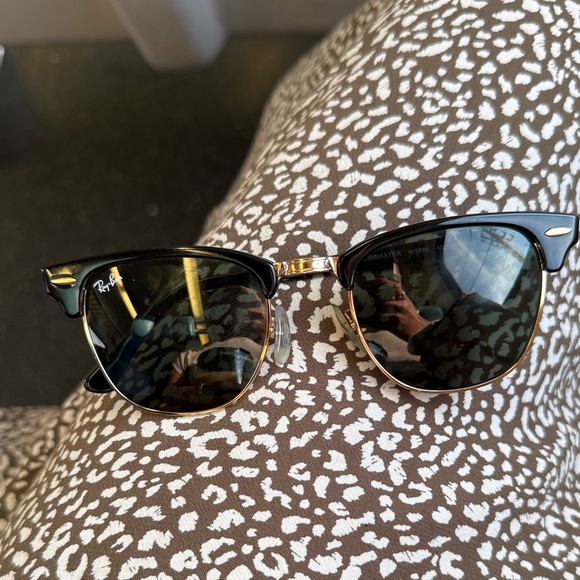 Ray-Ban Classic Black and Gold Sunglasses - Picture 1 of 4